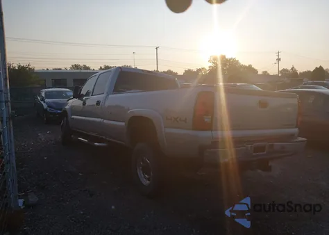 2004 Chevrolet Silverado 3500 Lt z USA, uszkodzony, nr VIN 1GCHK33244F221700